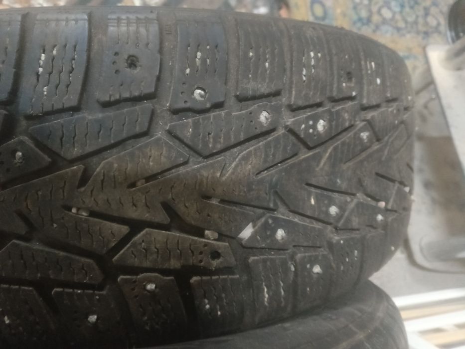 Продам 205/60/16