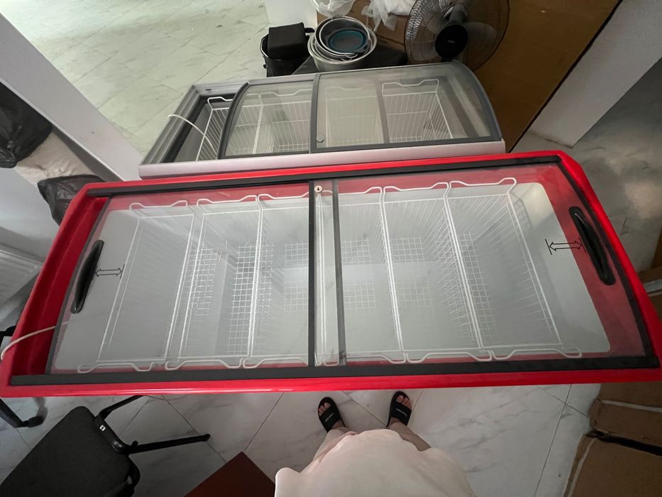 Продам Морозильник