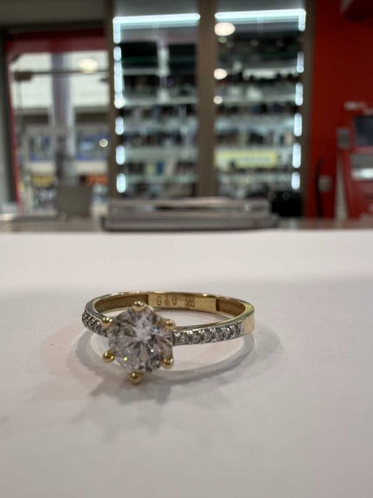 Дамски златен пръстен 585 – 1,74 г