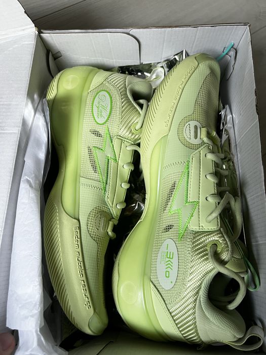Way of Wade 10 Low "Avocado"