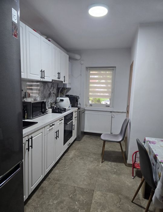 PF Vand apartament cu 3 camere  cu 2 bai in zona Kaufland str campului