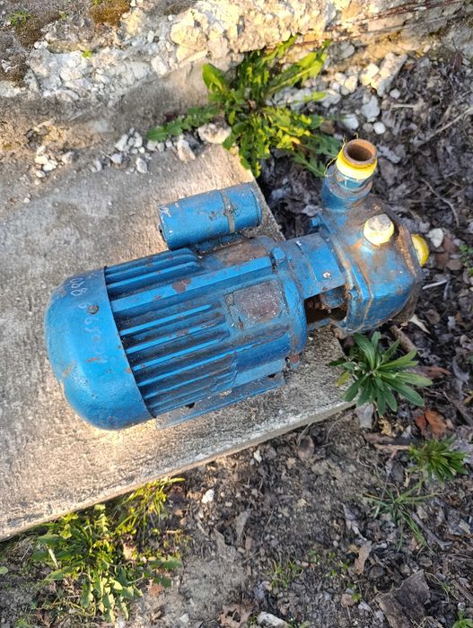 Градинска помпа Вида.