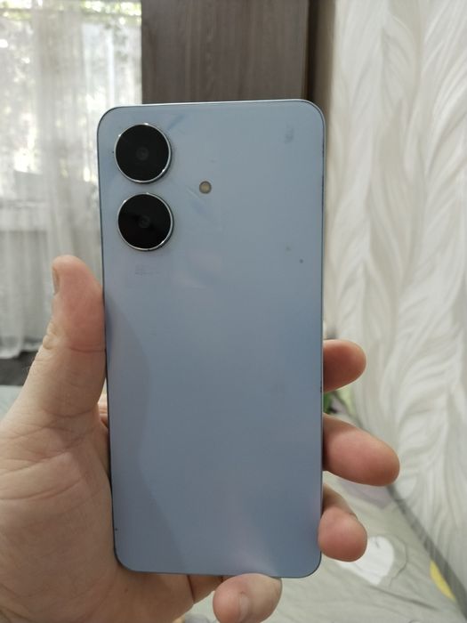 Продам телефон в хорошем состоянии.