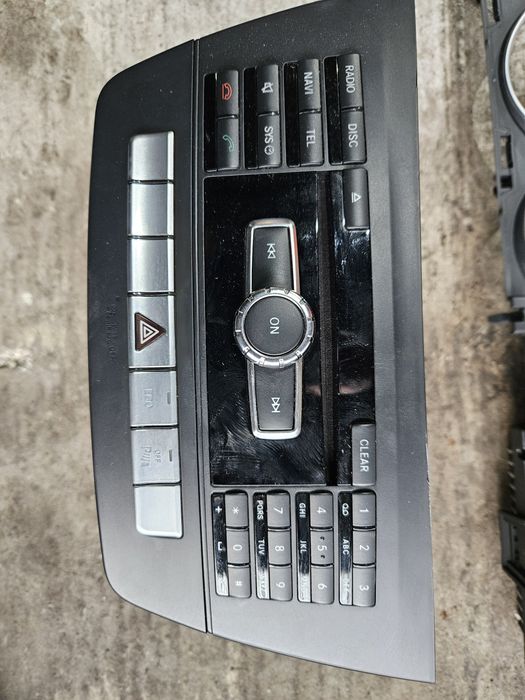 Навигация/дисплей за Мерцедес w204 facelift