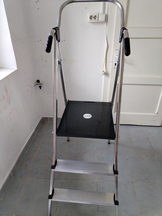 Scara aluminiu 3 trepte