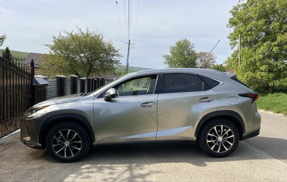 Jante aliaj originale Lexus cu anvelope Michelin