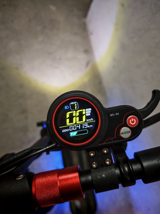 Електрическа тротинетка Zero 9 600w