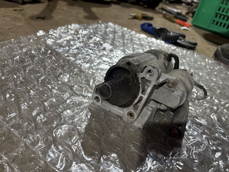 Renault Clio 1.5dci 2002 година 5 скорости ръчка Стартер