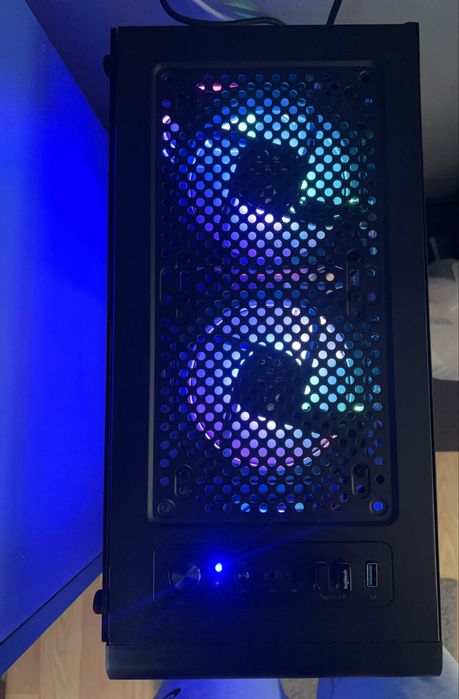 Vand/ Schimb PC Gaming nou