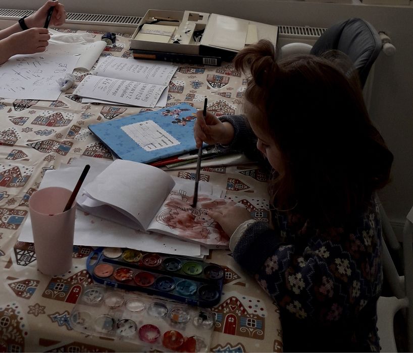 Bona la domiciliu-mediu cald si activități pentru copii