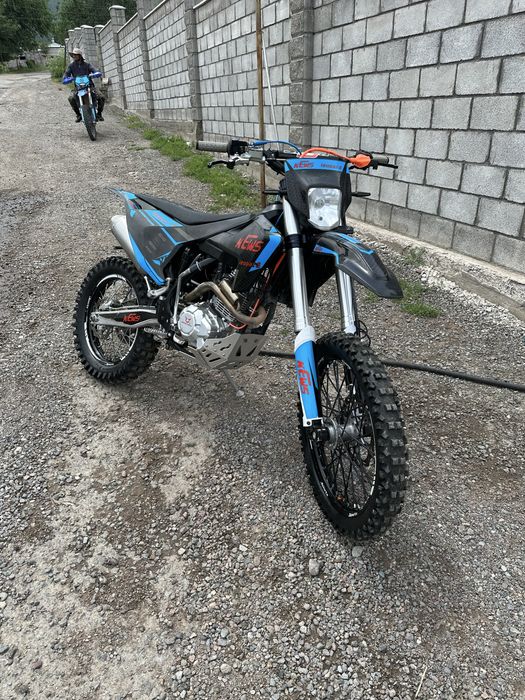 KEWS  250 кубов на воздушке