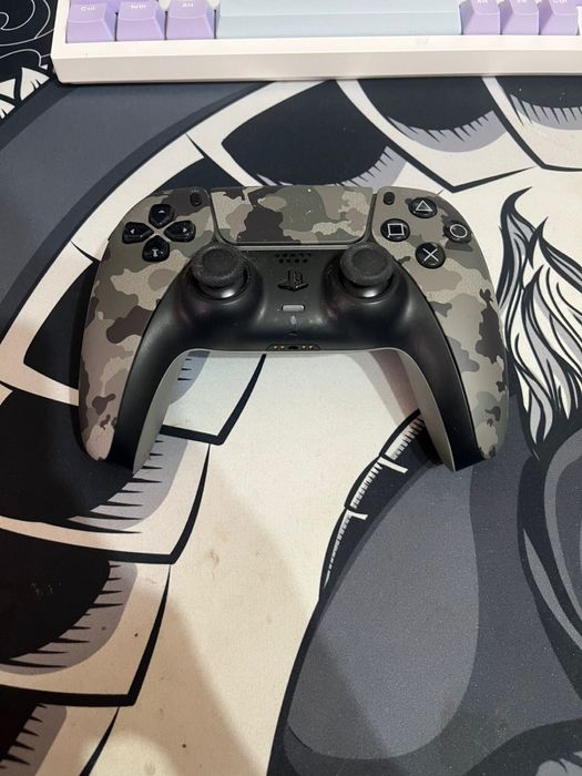 Продам джойстик на PS5