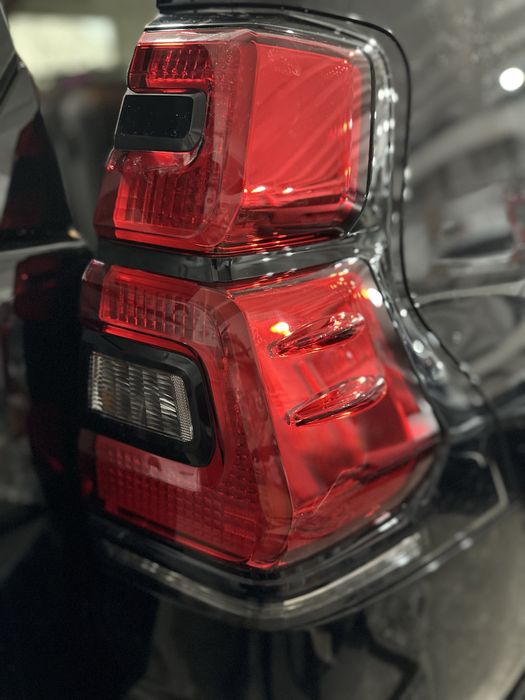 Продам задний правый фонарь Прадо 150