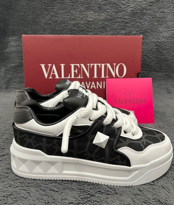 Adidași Valentino Garavani One Stud Diverse Modele