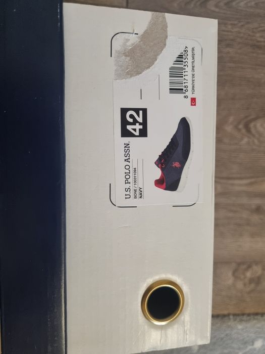 Нови мъжки маратонки