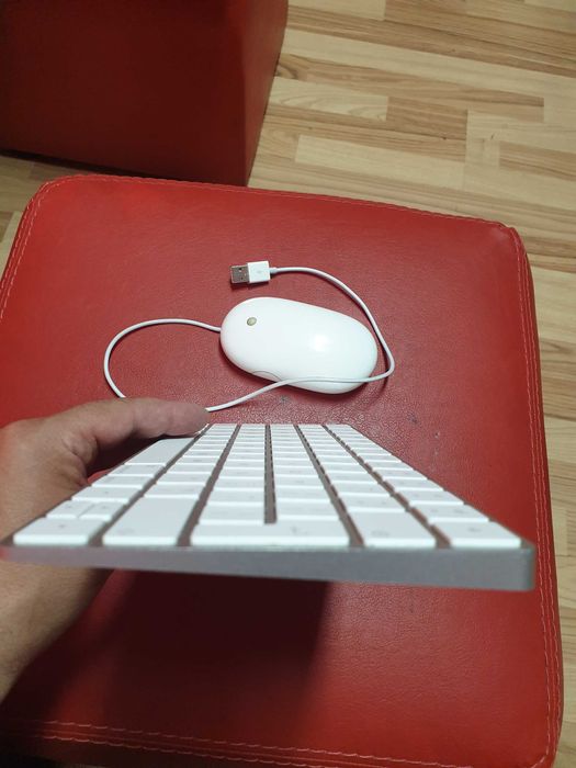 Мишка и клавиатура на Apple