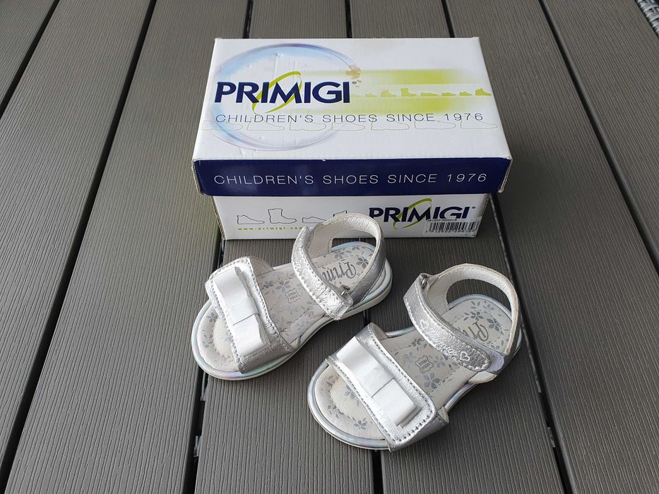 Sandale Primigi, fete, marimea 20, argintii