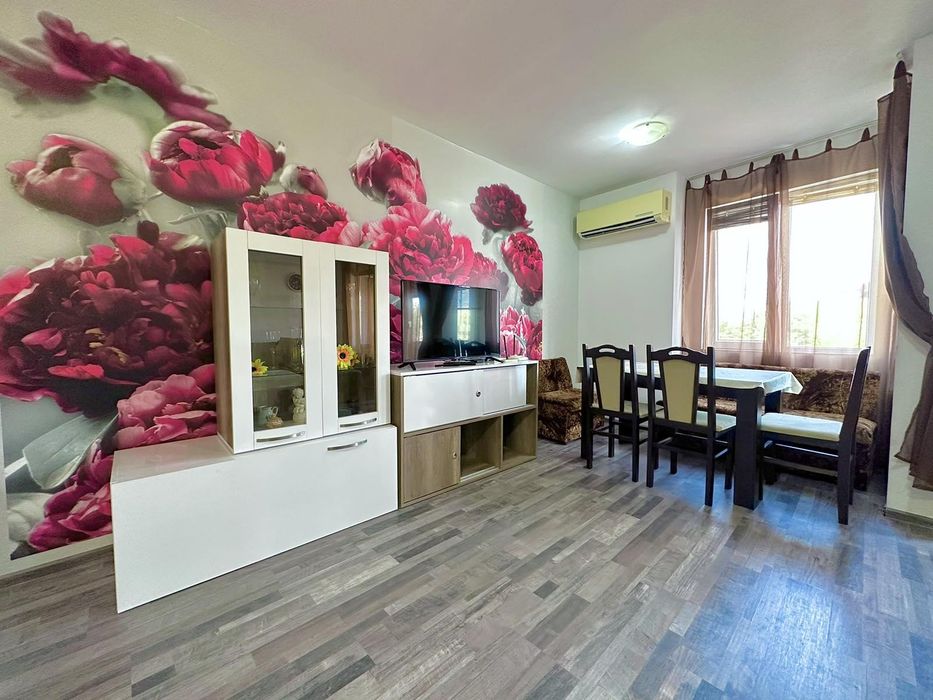 Продава се Двустаен апартамент в Бургас, Лазур - 68 кв.м за 2646 €/кв.м - Снимка #7