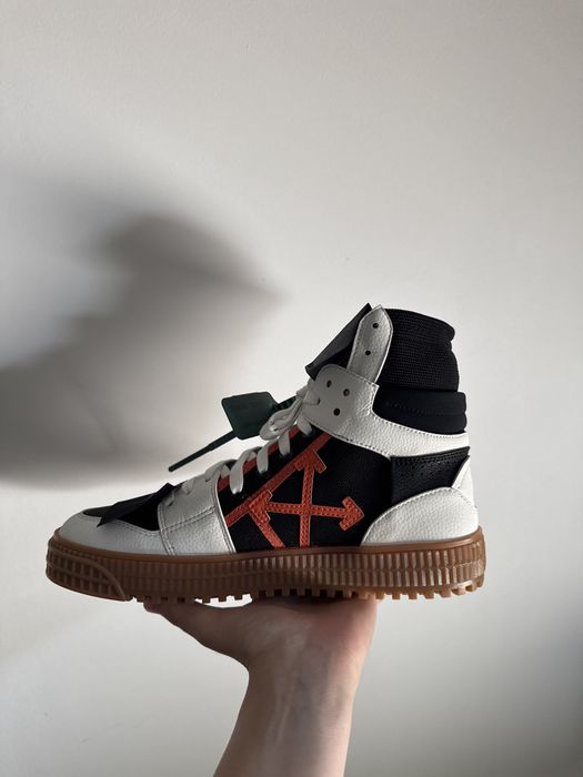 Off White Court 3.0