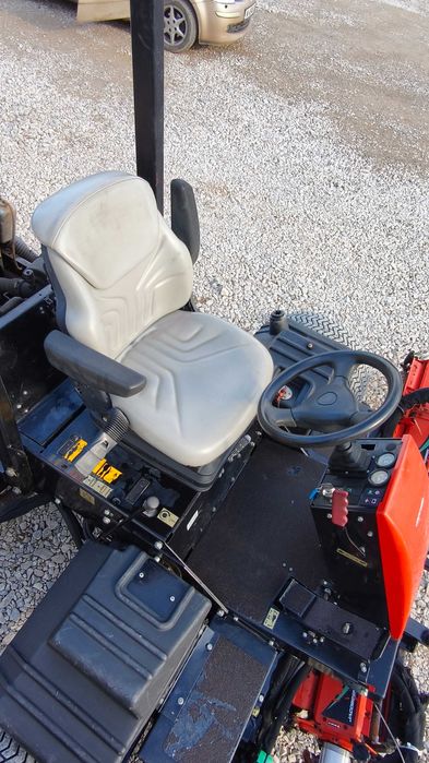 Шпинделна косачка Jacobsen Fairway 305 за стадиони и голф игрища