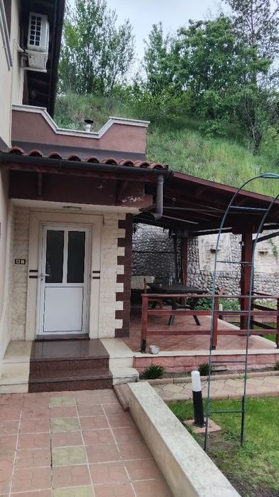 Продава се Къща в Дупница - 173 кв.м за 410 €/кв.м - Снимка #3