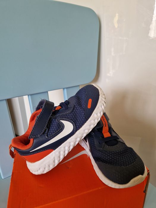 Маратонки Nike Revolution 5 за момче , размер 26, 15 см.