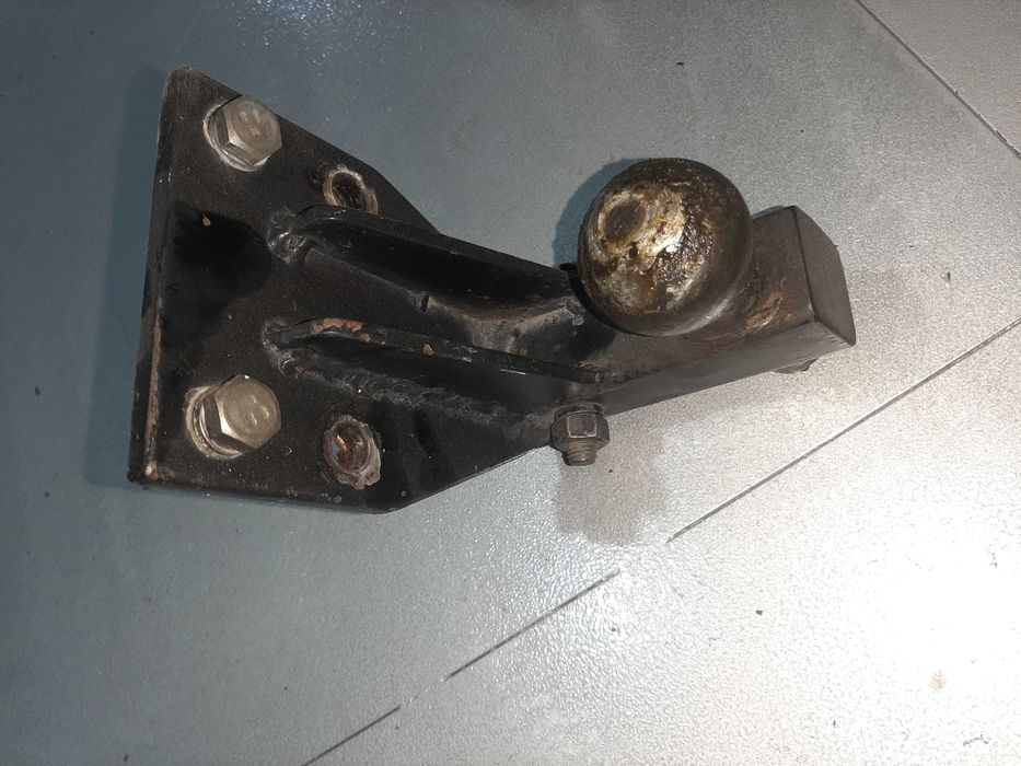 Фаркоп еврошар 50. Toyota Land Cruiser. Mitsubishi Pajero. Nissan Pat