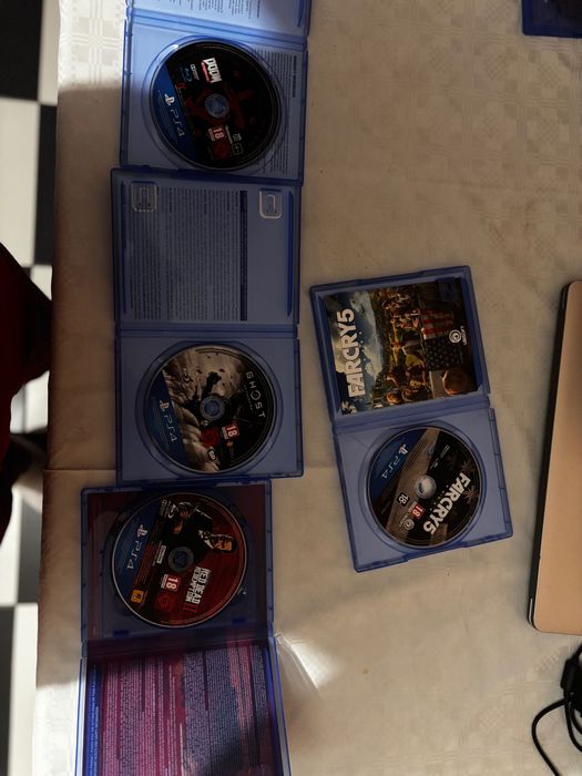 Продавам Игри за ps4