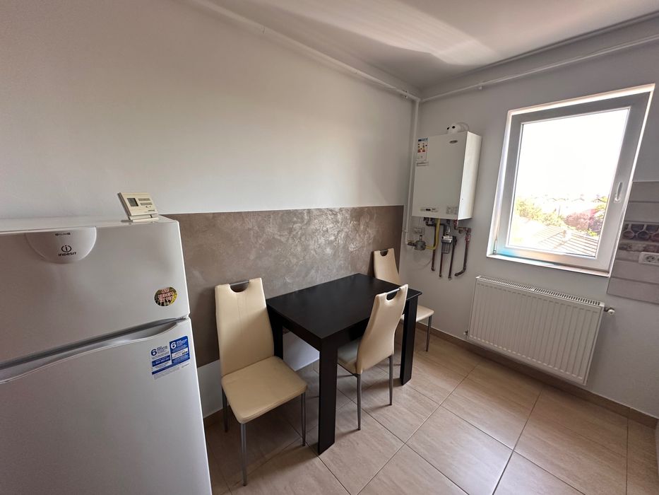 Apartament 1 Cameră Decomandat + Loc Parcare – Giroc (Zonă Centrală)