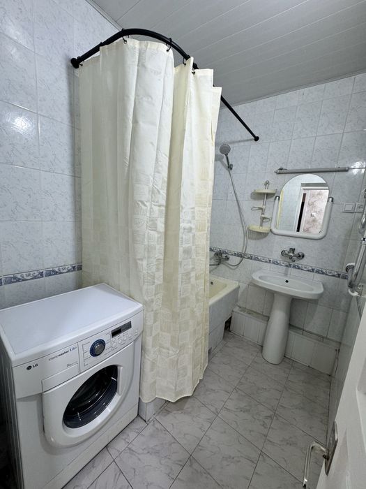 Oybek metro Arenda Mirobod bozori yonida