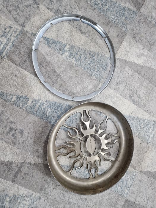 Гриль, защитная решетка на сабвуфер