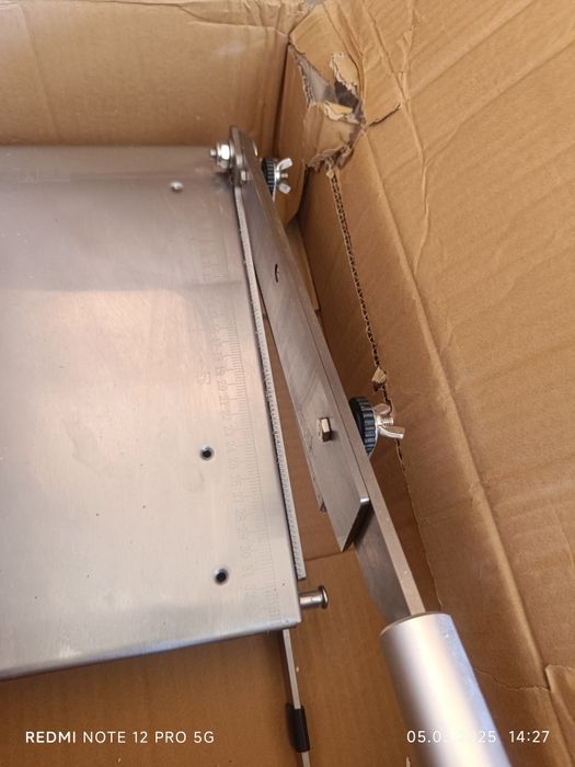 Goʻsh xar xil turdagi maxsulotlarni kesib toʻgʻraydi