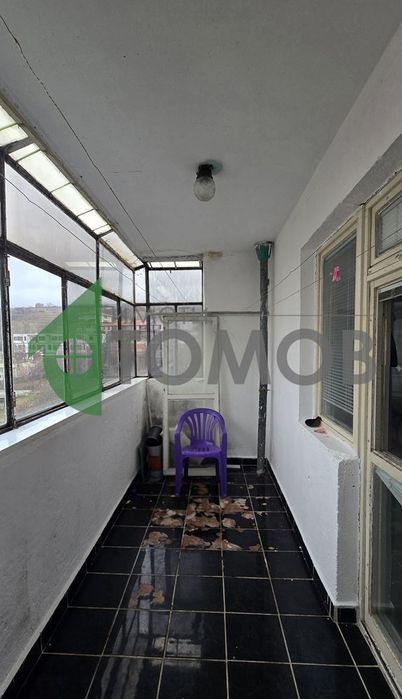 Тристаен апартамент в кв. Железник