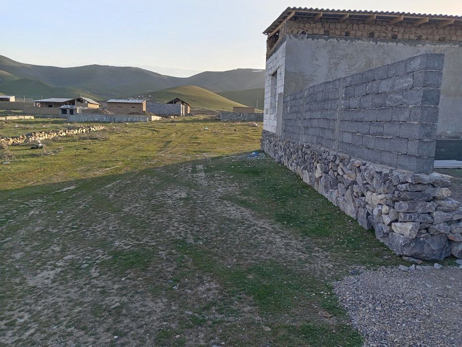 Uchastka sotiladi Jizzax viloyati Sharof Rashidov tumani kuyovboshi ma