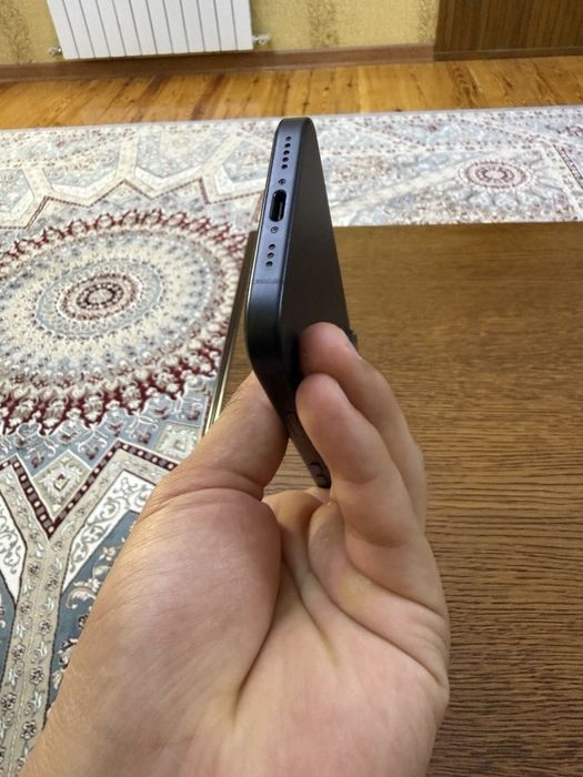 Продам iPhone 16 256GB