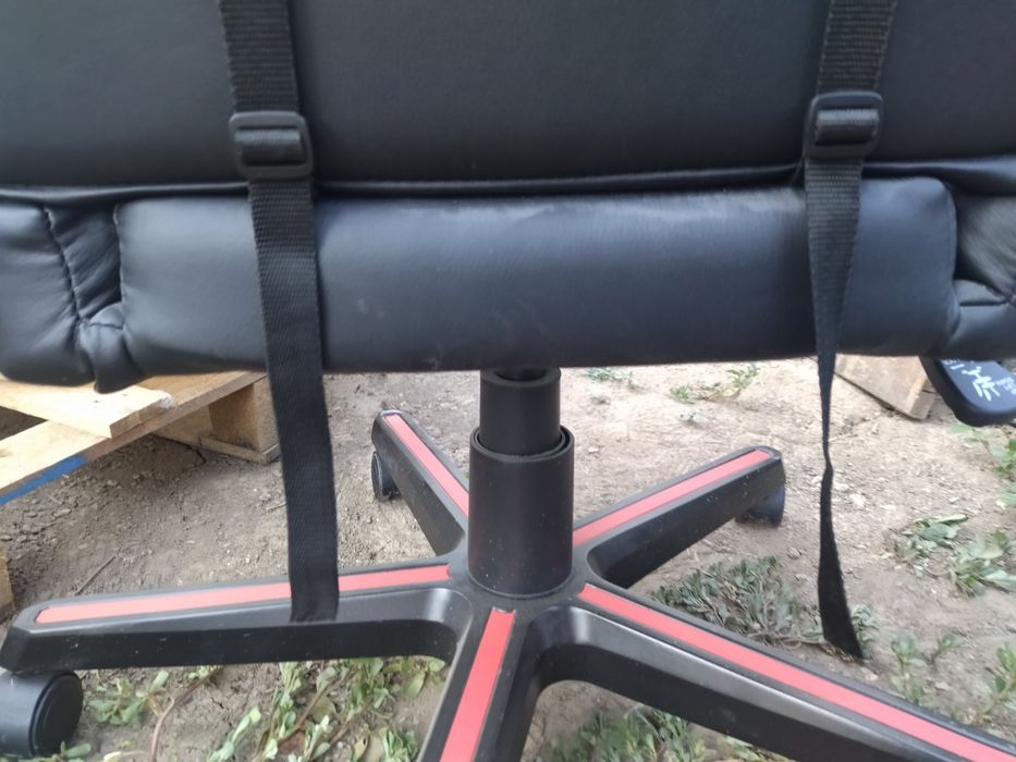 Геймърски/гейминг стол