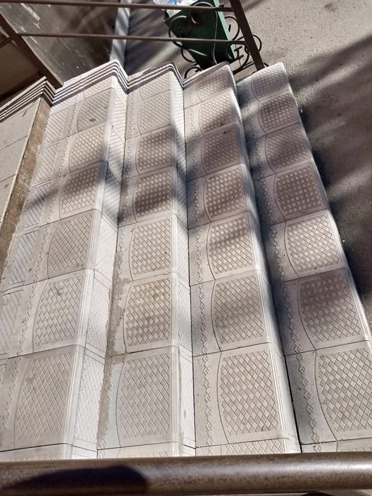 *Плитка на крыльцо, лестница.