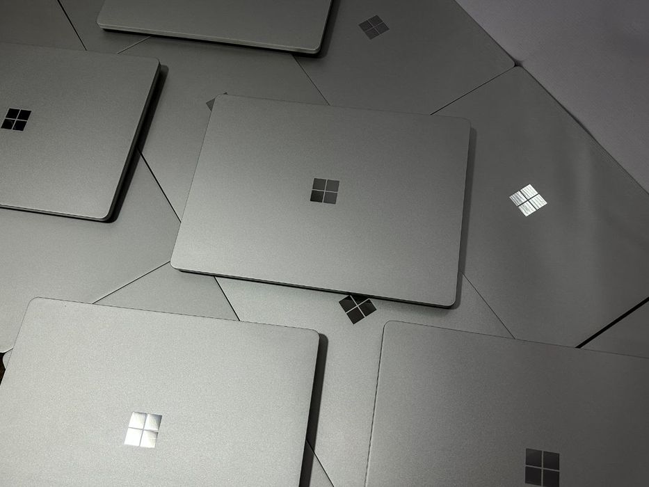 MICROSOFT SURFACE GO 2 sensorli biznes noutbook