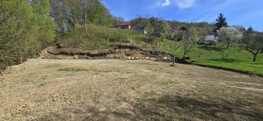 Vând teren intravilan in Sighișoara str. Ceahlaului