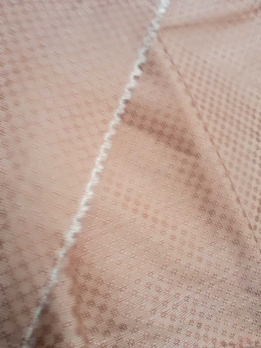 Продавам копринен плат