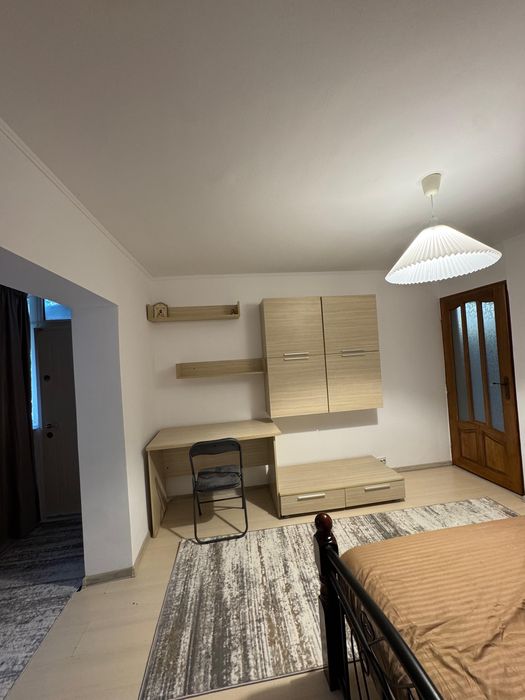 Închiriez apartament 2 camere  Craiovita Noua