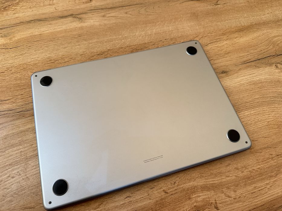 Air M2 14 Silver macbook macbuk