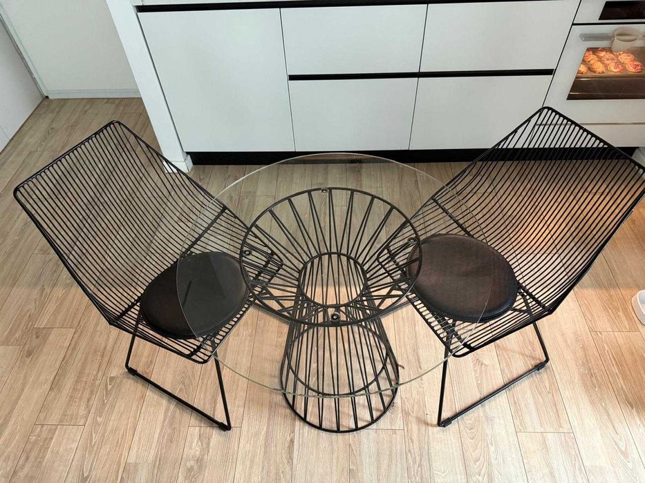 Masa si scaune / design