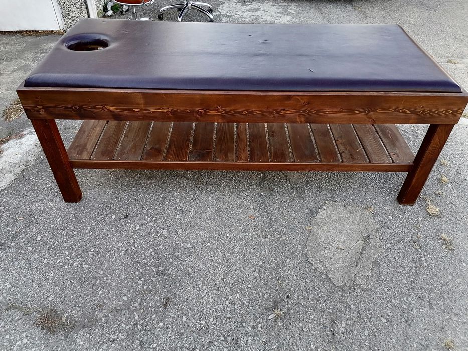 Луксозни масажни кушетки