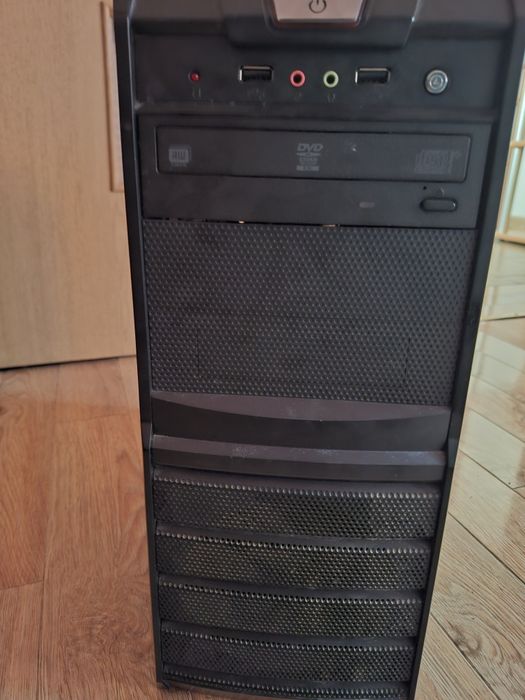 Pc workstation sau lite gaming