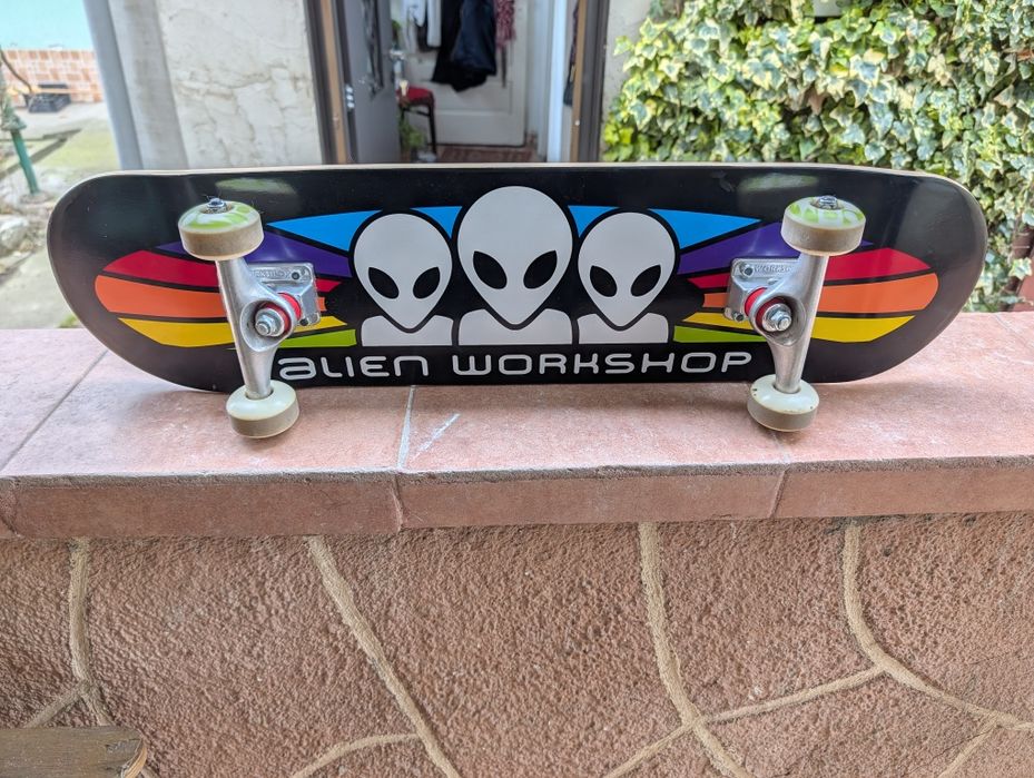 Skateboard Alien Workshop