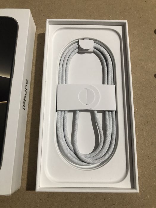 IPhone 16 pro 256 gb