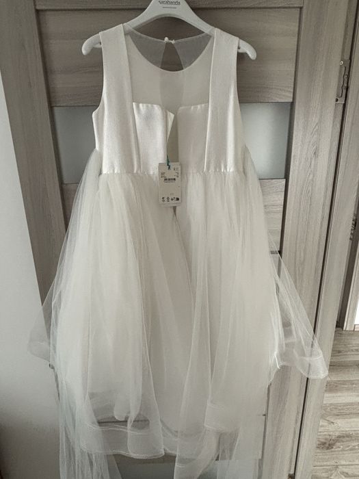 Rochie mireasa mica eleganta alba prima comuniune