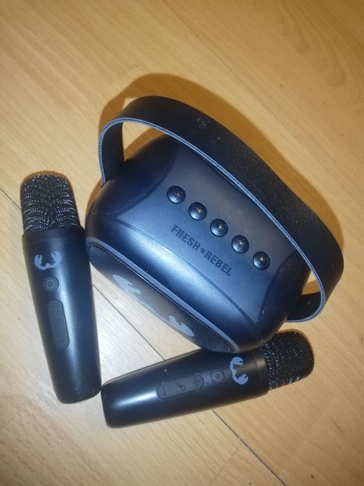 Vând boxe Bluetooth urgent