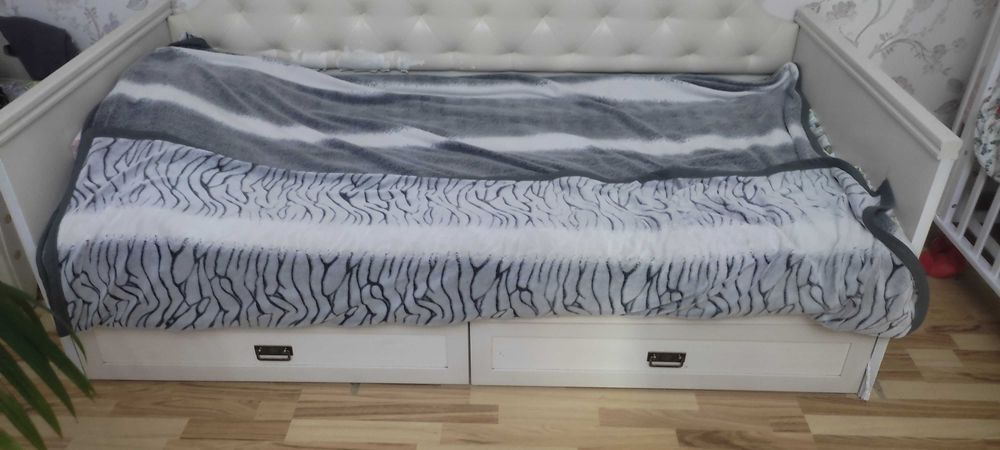 Продам кровать 1